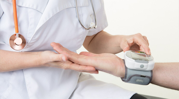 control de tension arterial madrid farmacia barajas